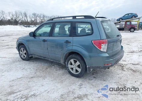 2011 Subaru Forester 2.5X z USA, uszkodzony, nr VIN JF2SHBBC9BH749261